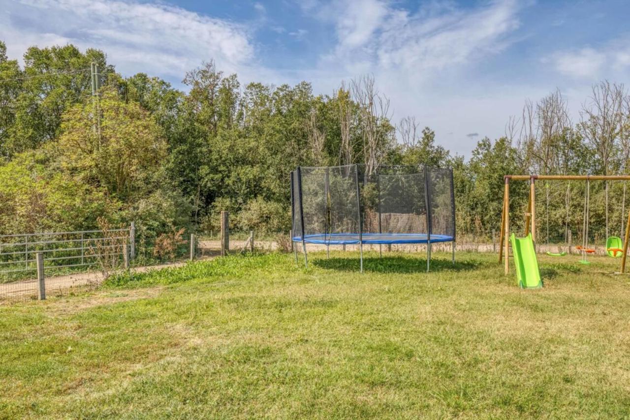 Family Villa At 1H15 From Lyon Precieux Exterior photo
